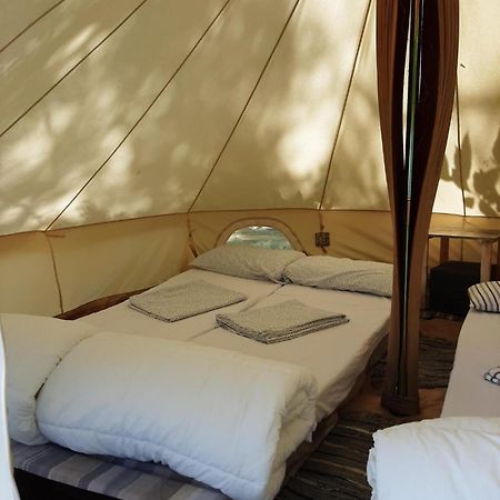 Rifugio Manfrè Glamping Tent Belpasso Bagian luar foto