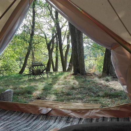 Rifugio Manfrè Glamping Tent Belpasso Bagian luar foto